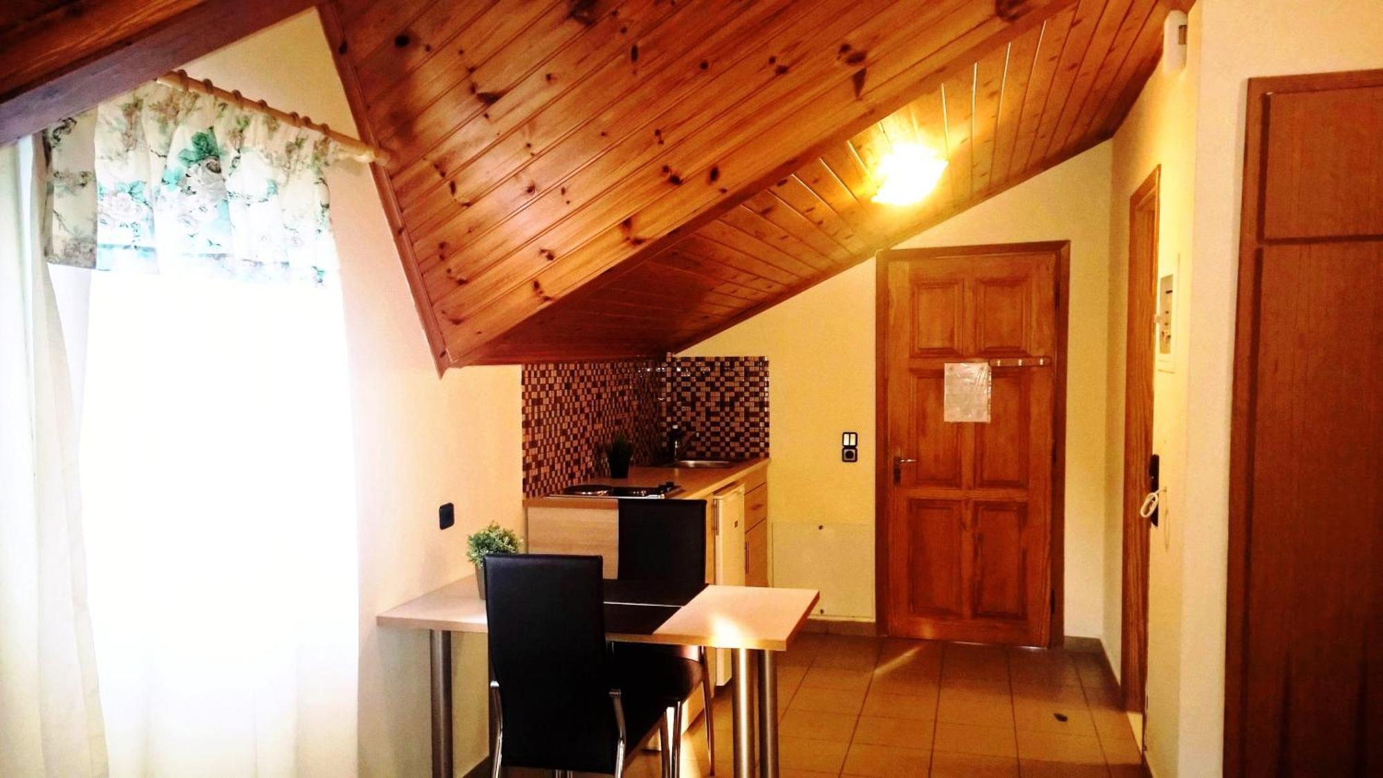Mari-Christi Apartments Poros  Zimmer foto