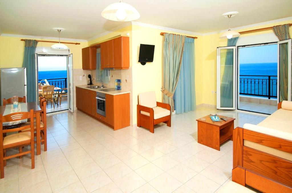 Mari-Christi Apartments Poros  Zimmer foto