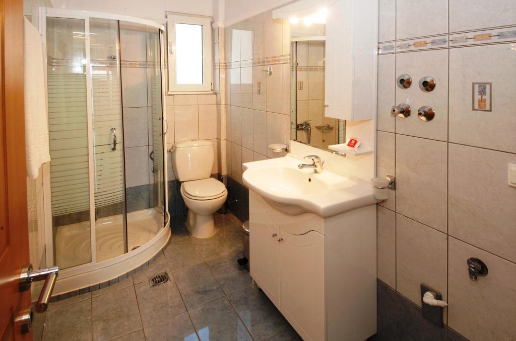 Mari-Christi Apartments Poros  Zimmer foto