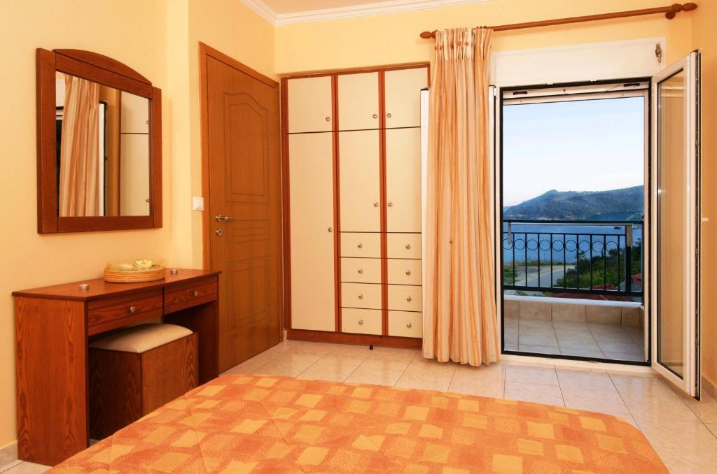 Mari-Christi Apartments Poros  Zimmer foto