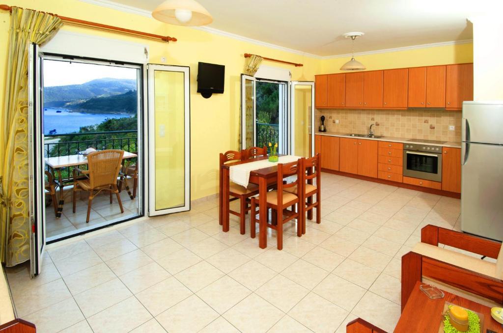 Mari-Christi Apartments Poros  Zimmer foto