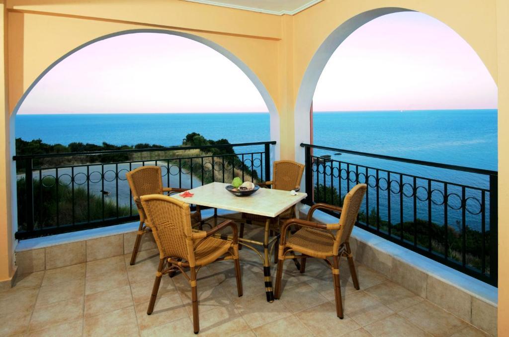 Mari-Christi Apartments Poros  Zimmer foto